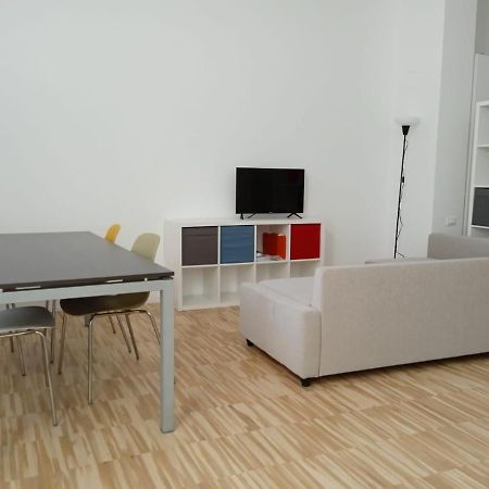 شقة Open Space3 D'Apulia 11 ميلان المظهر الخارجي الصورة