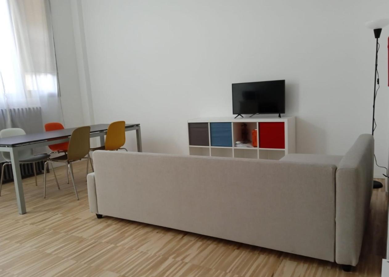 شقة Open Space3 D'Apulia 11 ميلان المظهر الخارجي الصورة